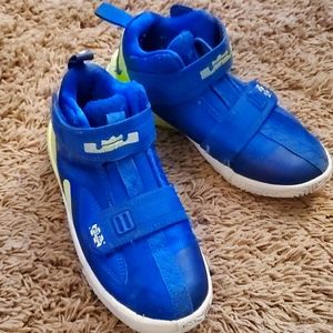 Nike Lebron soldier 13